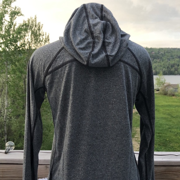 Under armor Heat Gear hoodie - Picture 4 of 4